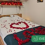 Rajska Polana Premium ,na Odludziu Z Prywatna Balia Z Jacuzzi I Sauna ,cisza,rowery Elektryczne,gory,astroprzygoda,- Adrspach, Skalne Miasto, Zamek Ksiaz,andrzejowka,karpacz, Sniezka,janskie Laznie,pec *