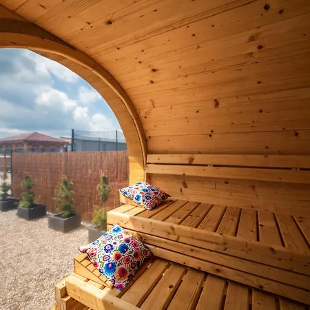 Rajska Polana Premium ,na Odludziu Z Prywatną Balią Z Jacuzzi I Sauną ,cisza,rowery Elektryczne,góry,astroprzygoda,- Adršpach, Skalne Miasto, Zamek Książ,andrzejówka,karpacz, śnieżka,janskie Laznie,pec Mieroszow