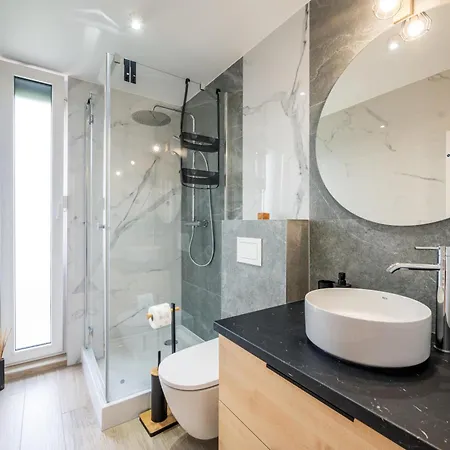 Dom wakacyjny Rajska Polana Premium ,na Odludziu Z Prywatną Balią Z Jacuzzi I Sauną ,cisza,rowery Elektryczne,góry,astroprzygoda,- Adršpach, Skalne Miasto, Zamek Książ,andrzejówka,karpacz, śnieżka,janskie Laznie,pec *